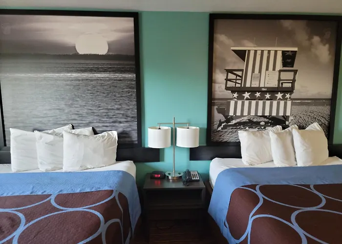 Super8 By Wyndham Nearby Clearwater St Petersburg International Airport
