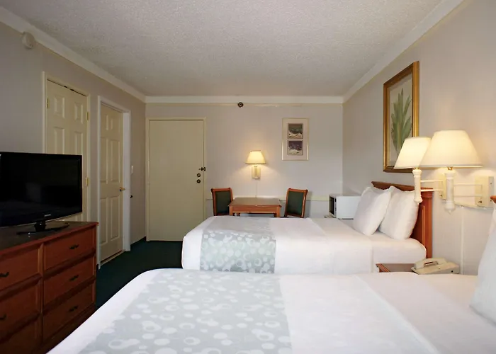 La Quinta By Wyndham St Petersburg-Clearwater